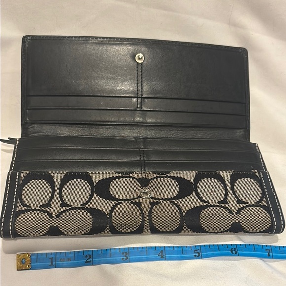 Coach Monogram Signature Wallet - Picture 5 of 10